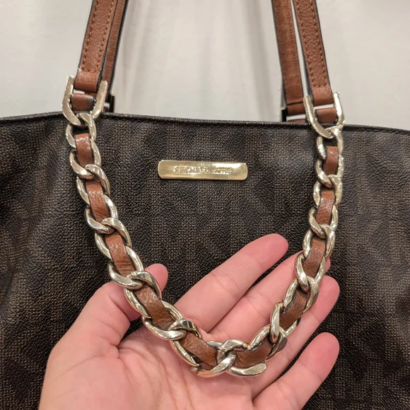 MICHAEL KORS Signature Brown Tote Bag with Chain Detail - Picture 2 of 14